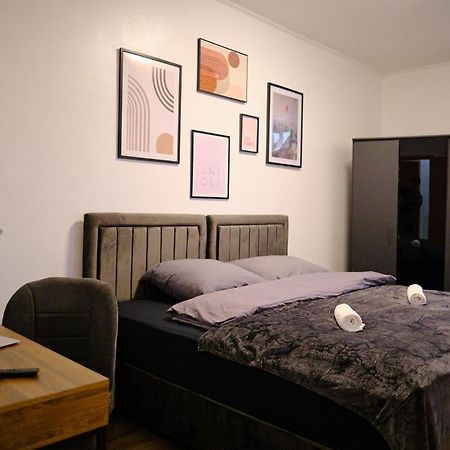 Primetime Suite Fuer 8+Kueche/Wifi Essen Bagian luar foto