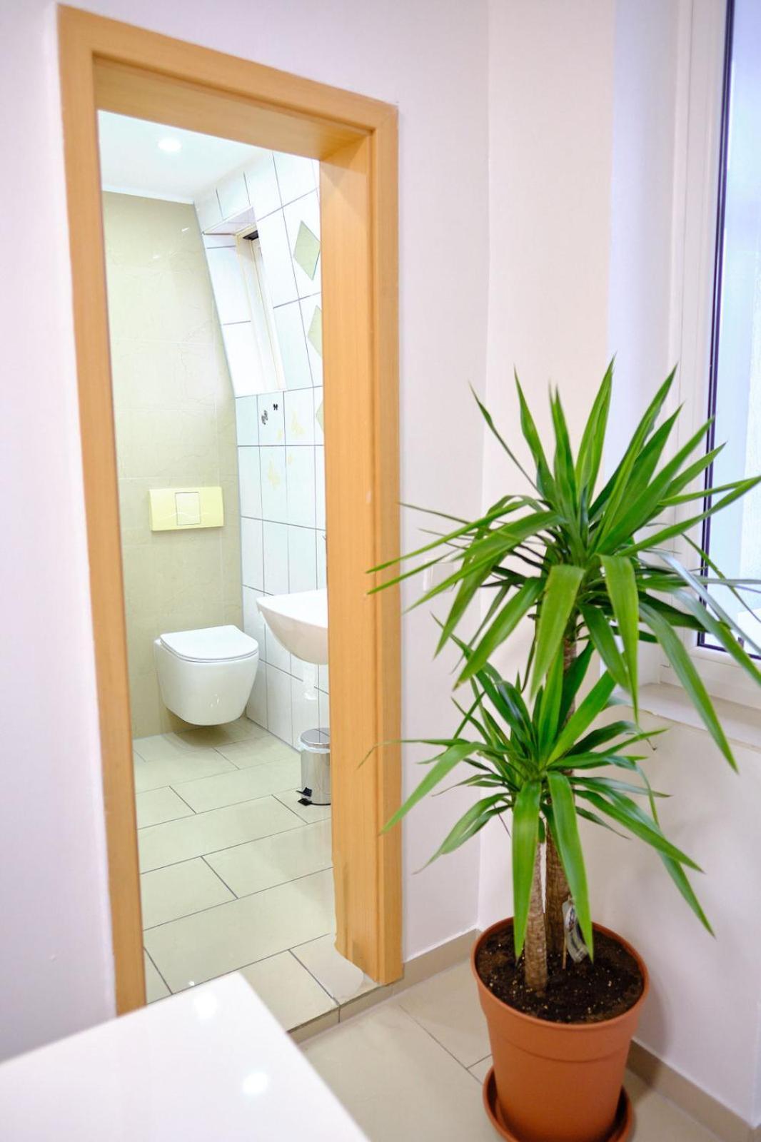 Primetime Suite Fuer 8+Kueche/Wifi Essen Bagian luar foto